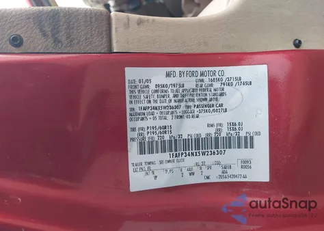 2005 Ford Focus Zx4 z USA, uszkodzony, nr VIN 1FAFP34NX5W236307